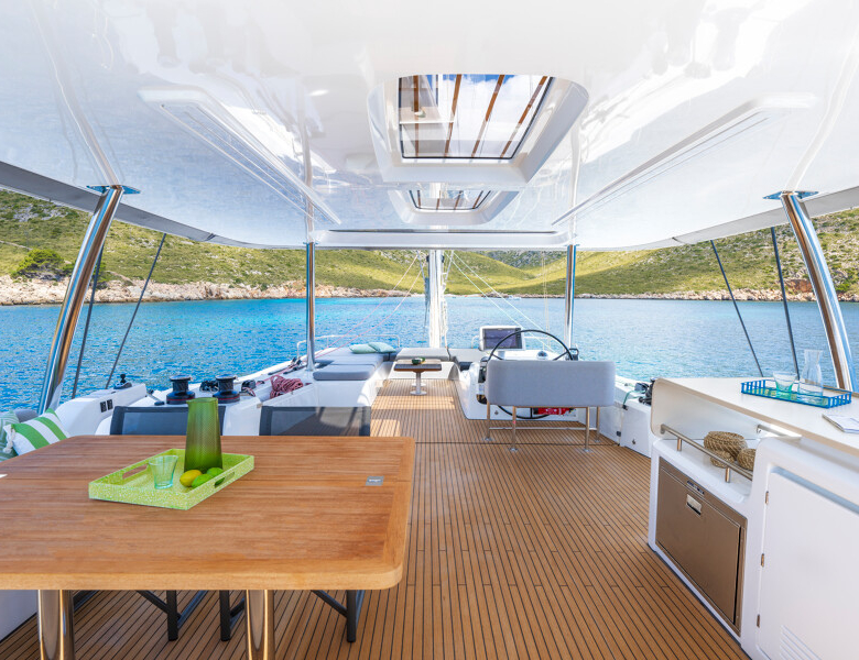 Athenian Yachts-View of the horizon