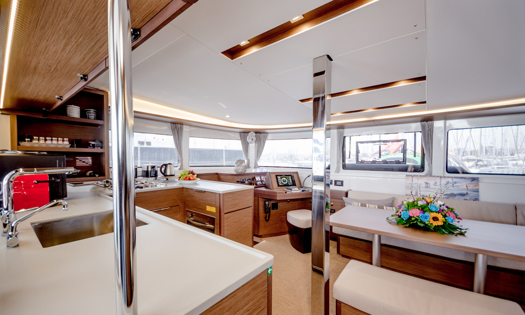 Athenian Yachts--S/Cat Alice, Lagoon 46