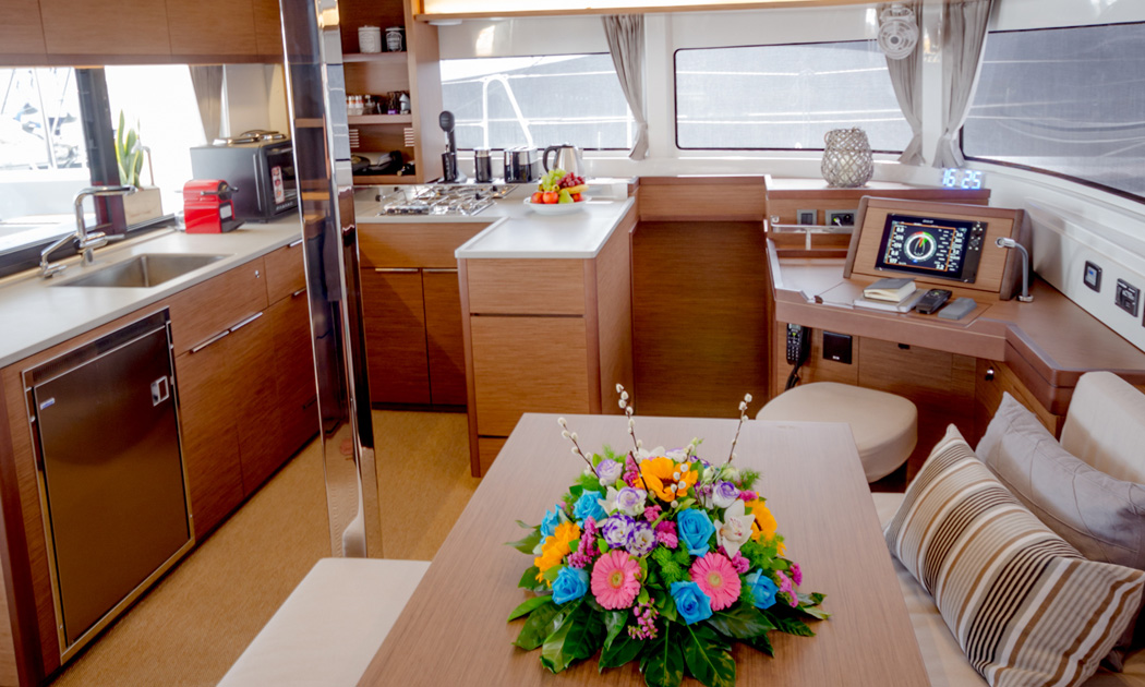 Athenian Yachts--S/Cat Alice, Lagoon 46