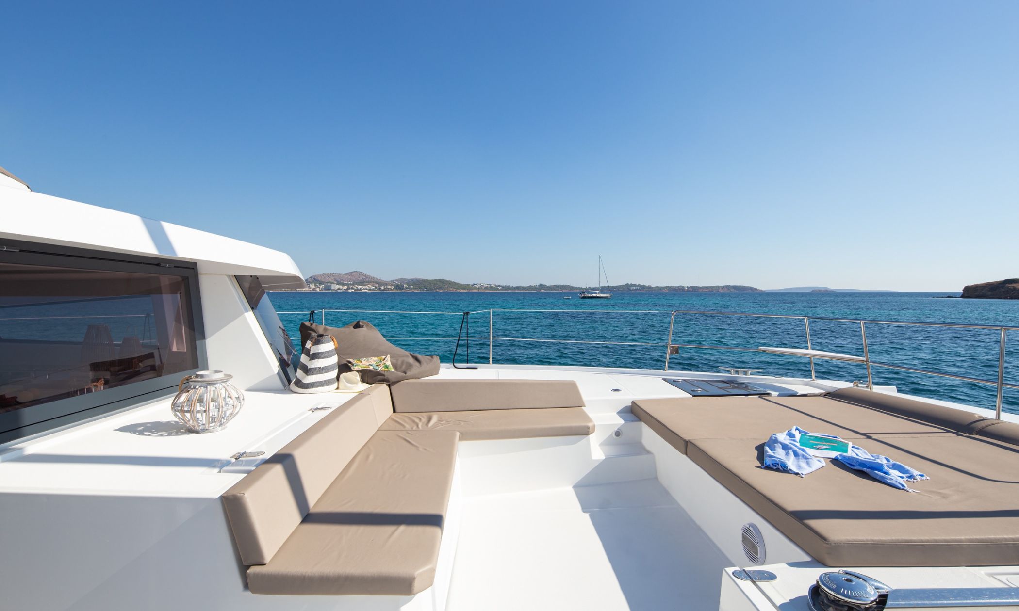 Athenian Yachts--S/Cat LICENSE TO CHILL, BALI 5.4