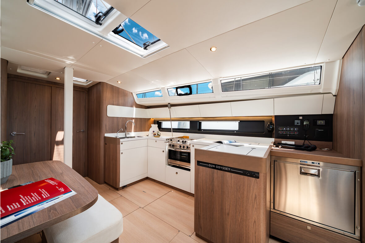 Athenian Yachts-