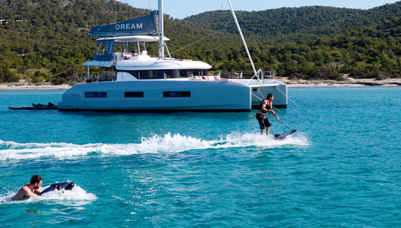 Athenian Yachts-S/Cat Dream, Lagoon 55: 10% OFF!