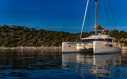 Athenian Yachts-S/Cat Flo, Lagoon 52 F, 2018