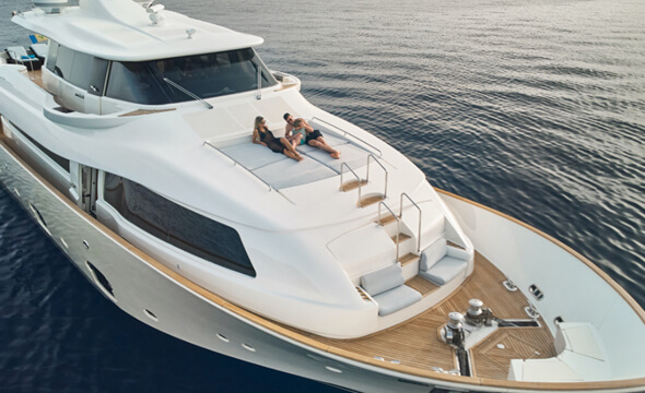 Athenian Yachts- M/Y Friend's Boat, Ferretti / Custom Line Navetta 26, 2008