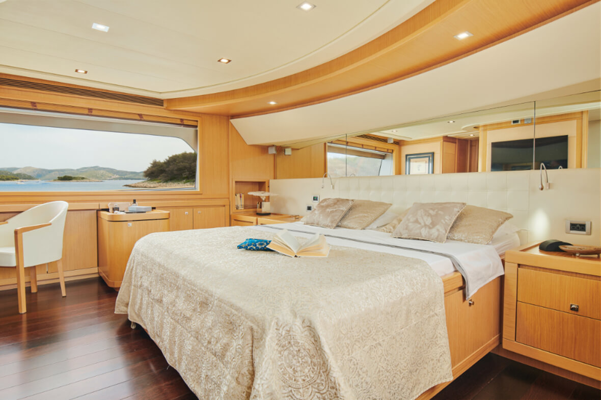 Athenian Yachts-