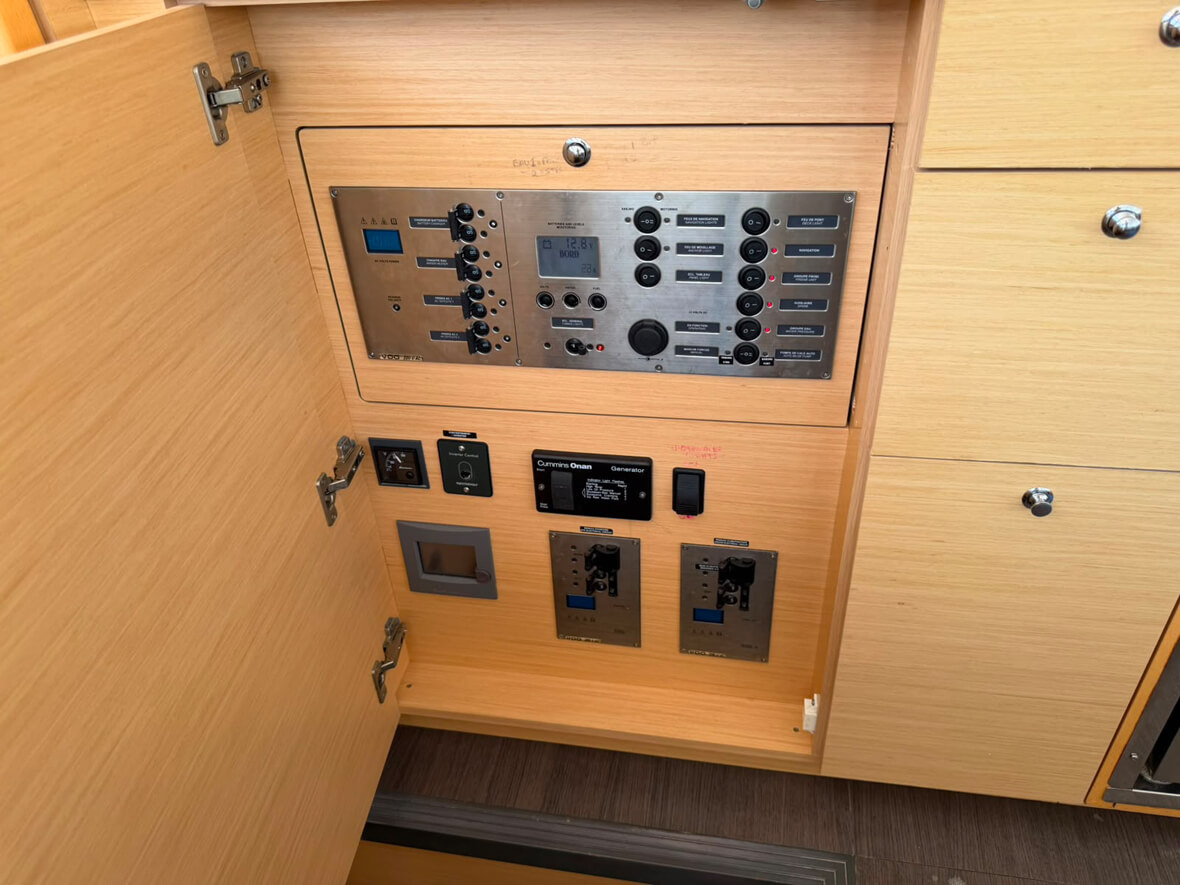 Athenian Yachts-