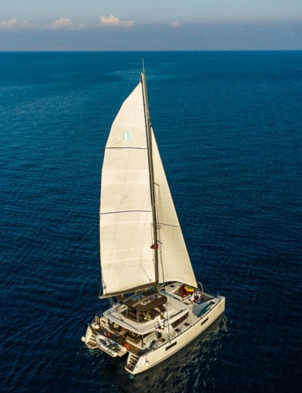 Athenian Yachts- S/Cat ELVIRA 52, LAGOON 52