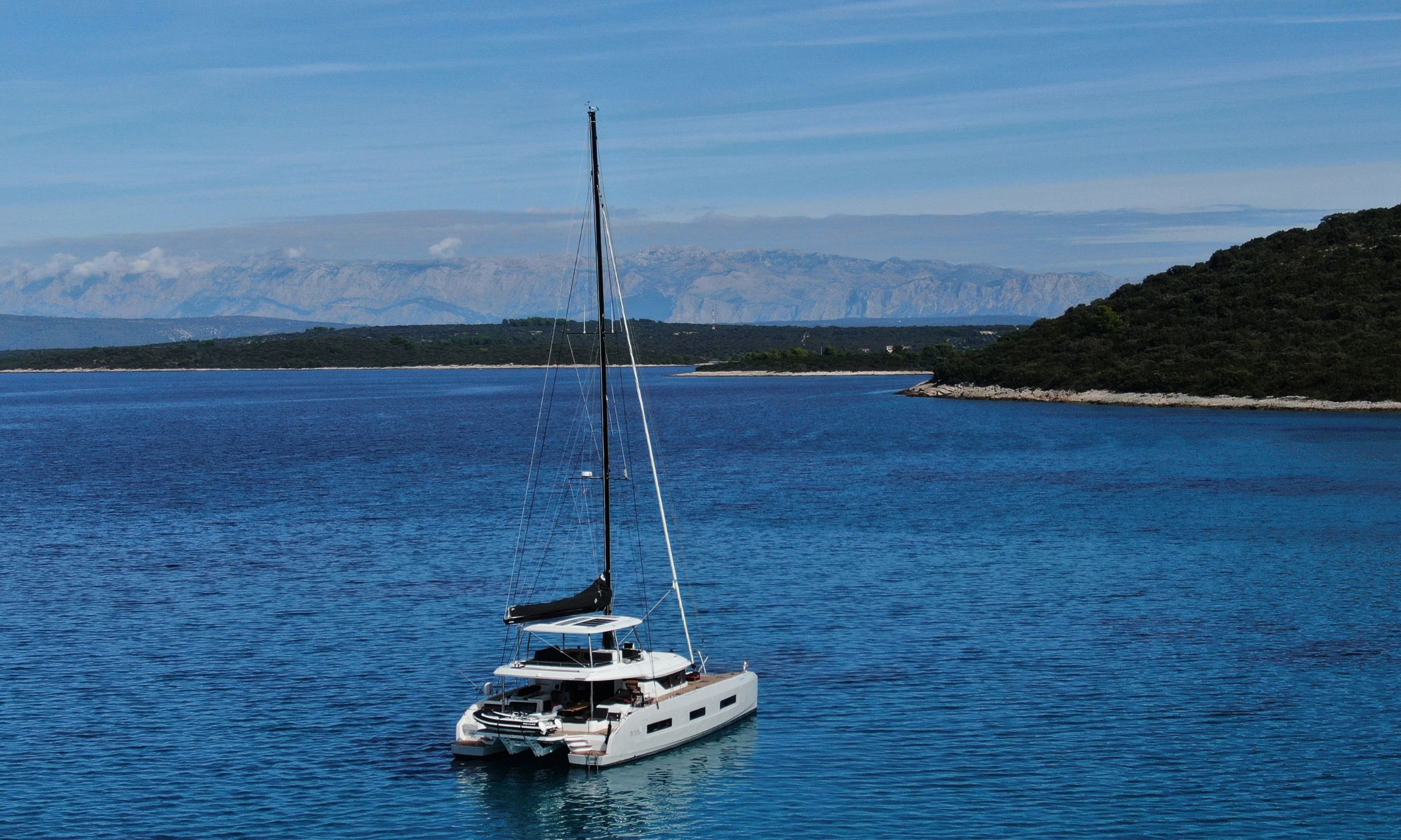 Athenian Yachts--S/Cat AGENDA 55, LAGOON 55