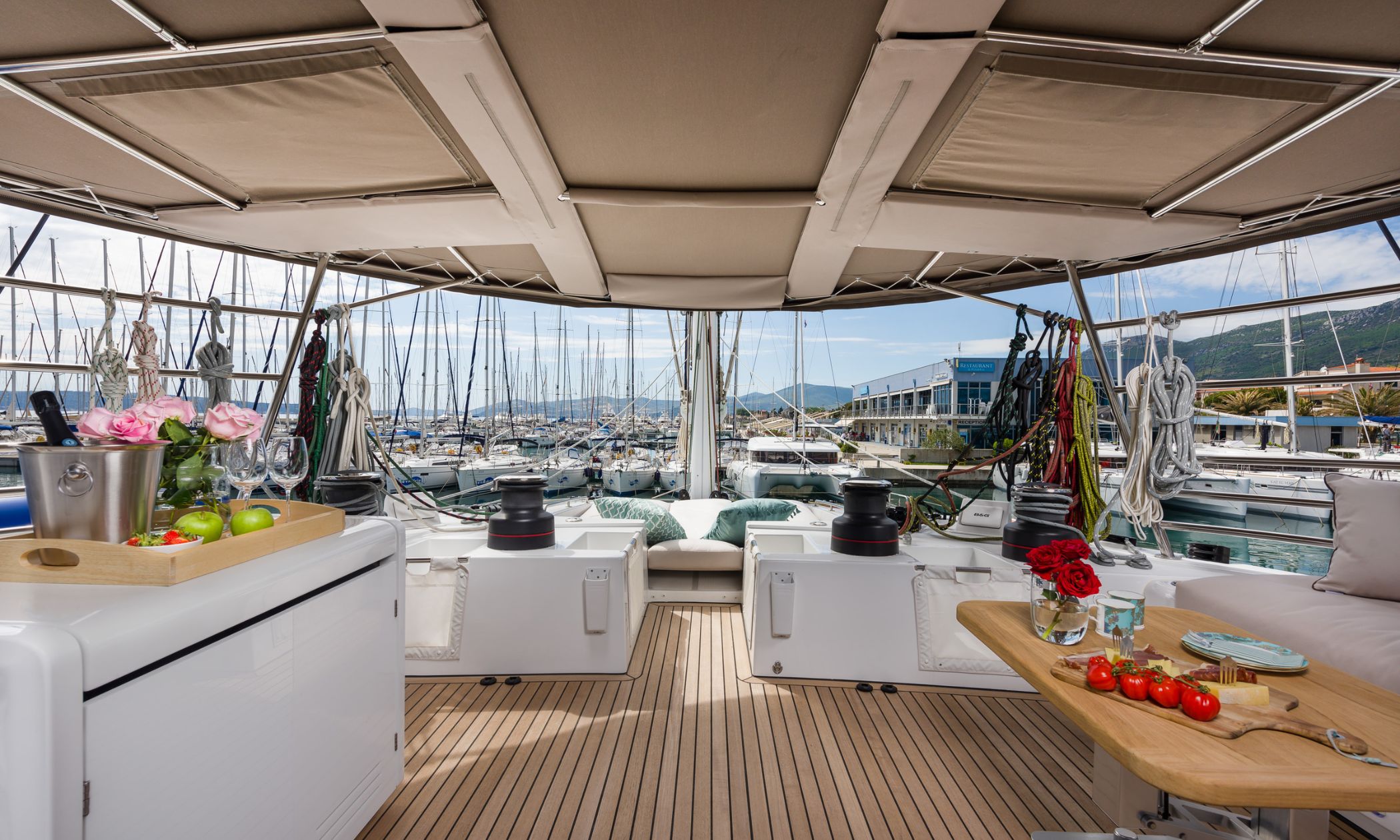 Athenian Yachts--S/Cat OPAL, LAGOON 620