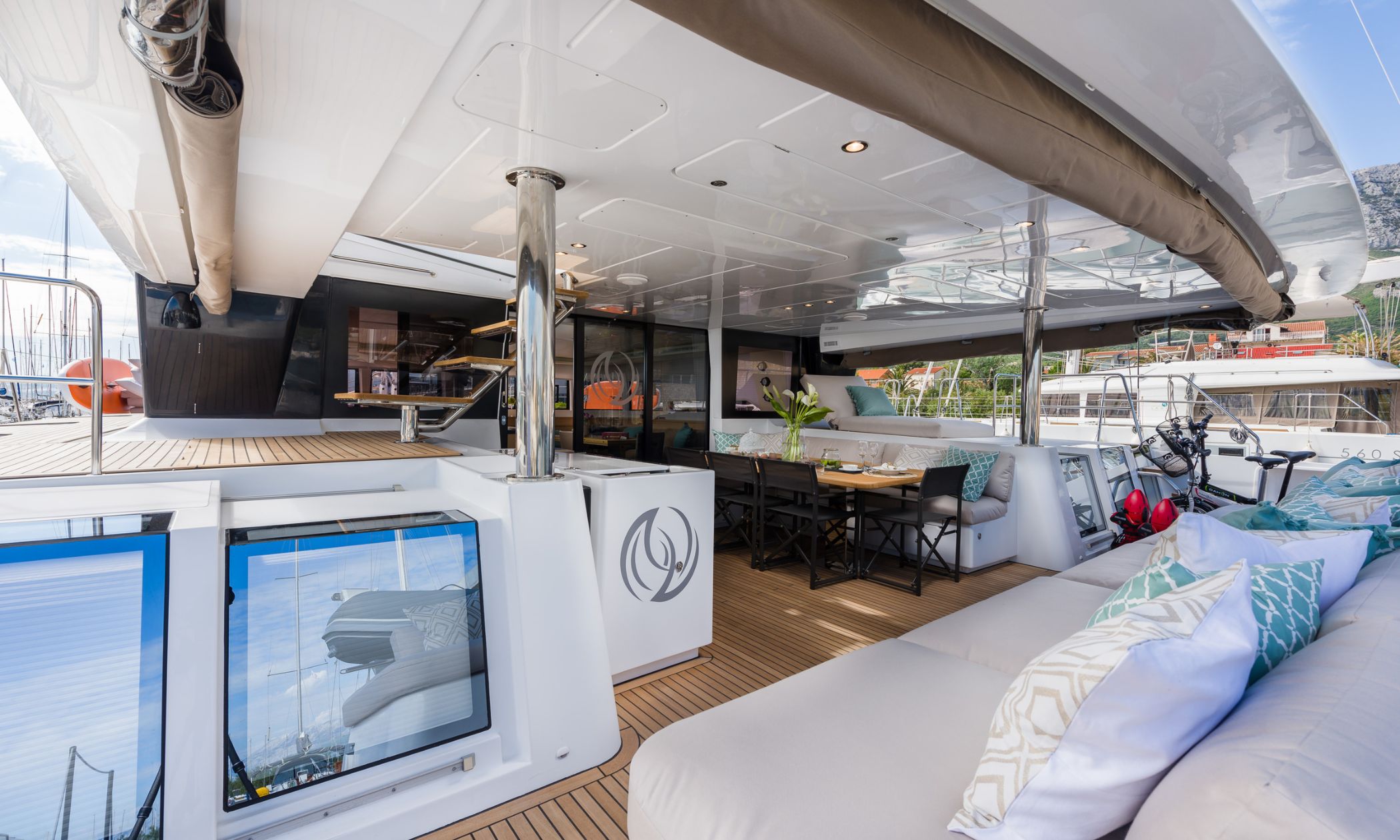 Athenian Yachts--S/Cat OPAL, LAGOON 620