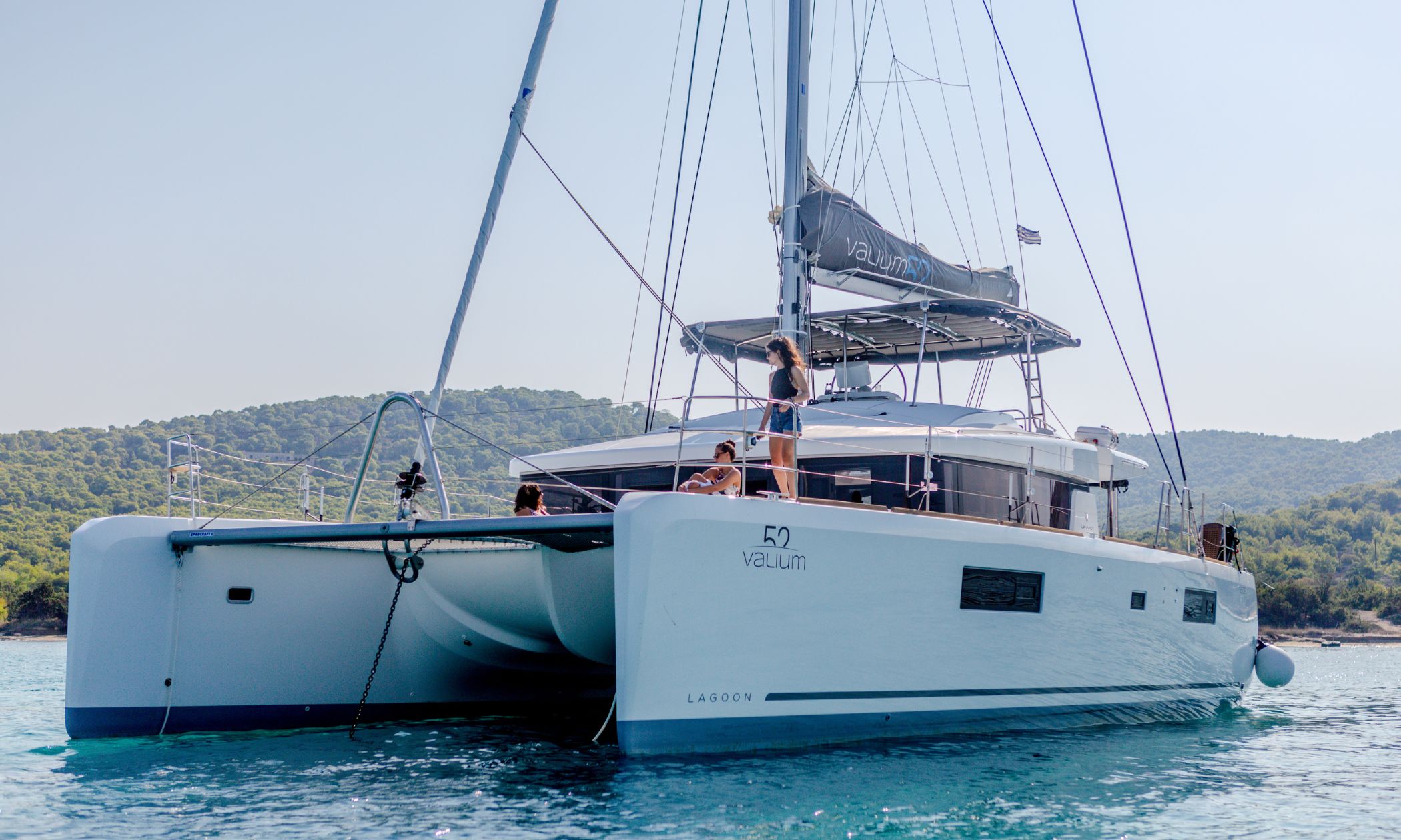 Athenian Yachts--S/Cat ELVIRA 52, LAGOON 52