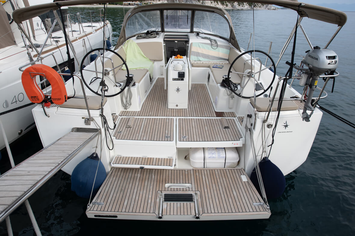 Athenian Yachts-