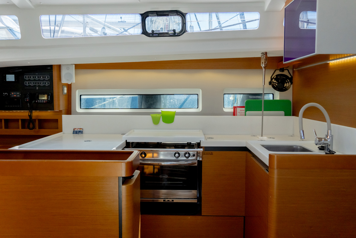 Athenian Yachts-
