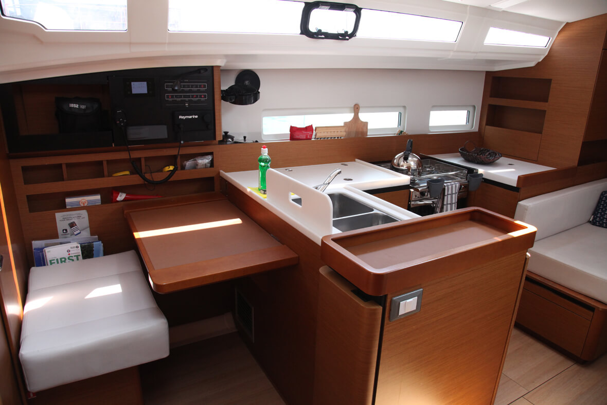 Athenian Yachts-