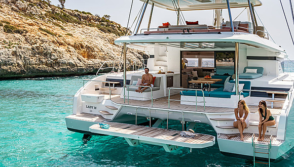 Athenian Yachts-S/Cat Poseira, Lagoon 55: 10% OFF!