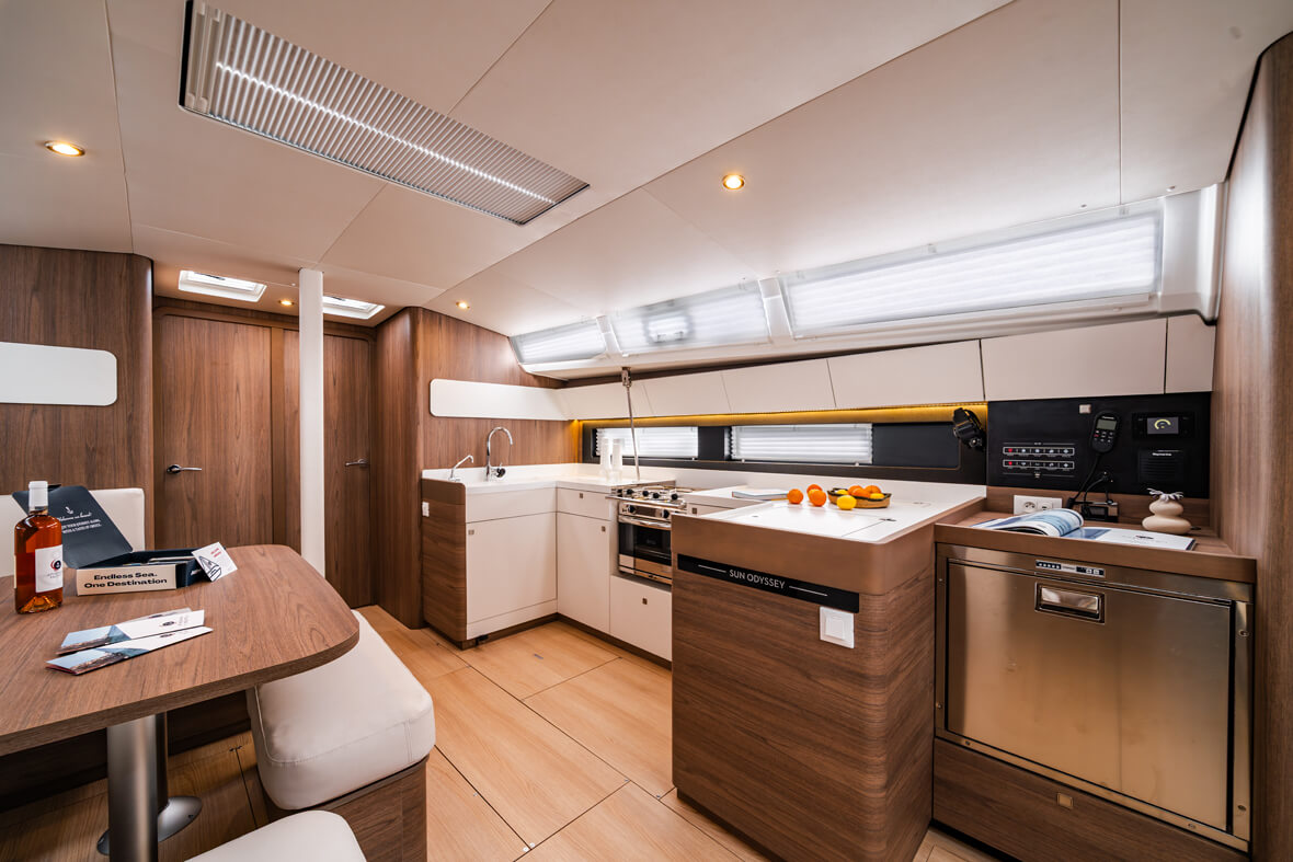 Athenian Yachts-